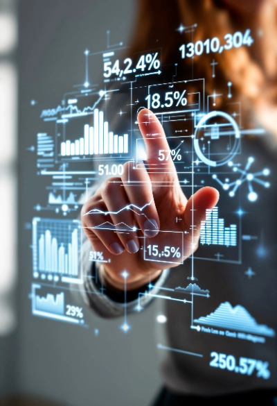 se muestra el primer plano de la mano de una persona interactuando con una pantalla holográfica flotante que despliega gráficos, números y datos financieros iluminados.